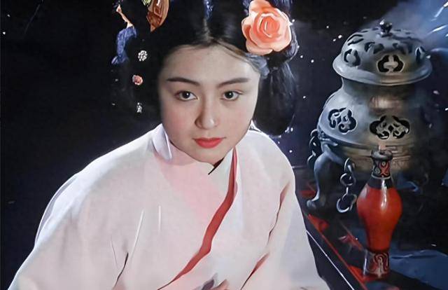 “大陆第一美人”两大名导为其沉迷，今55岁却像25岁的她经历了啥