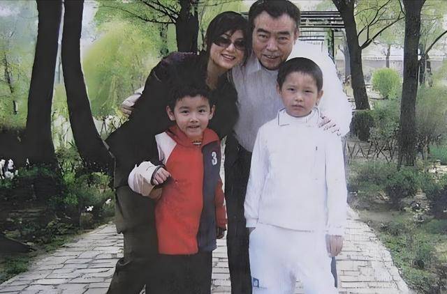 “大陆第一美人”两大名导为其沉迷，今55岁却像25岁的她经历了啥