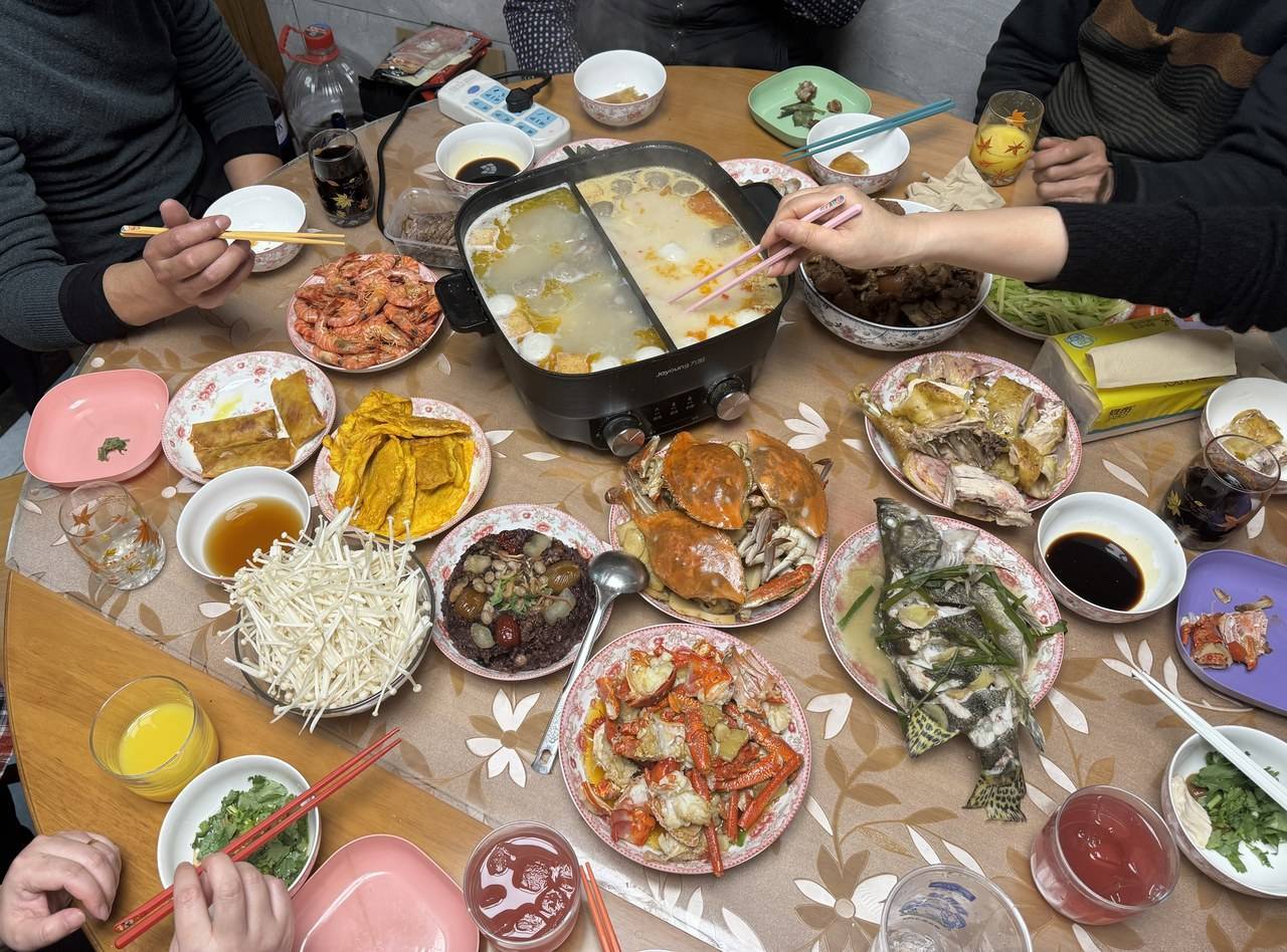 过年剩菜吃完了吗？“热热再吃”合理吗？来听专业医师的说法