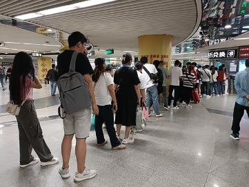 曰币站(月饼盒包装设计)